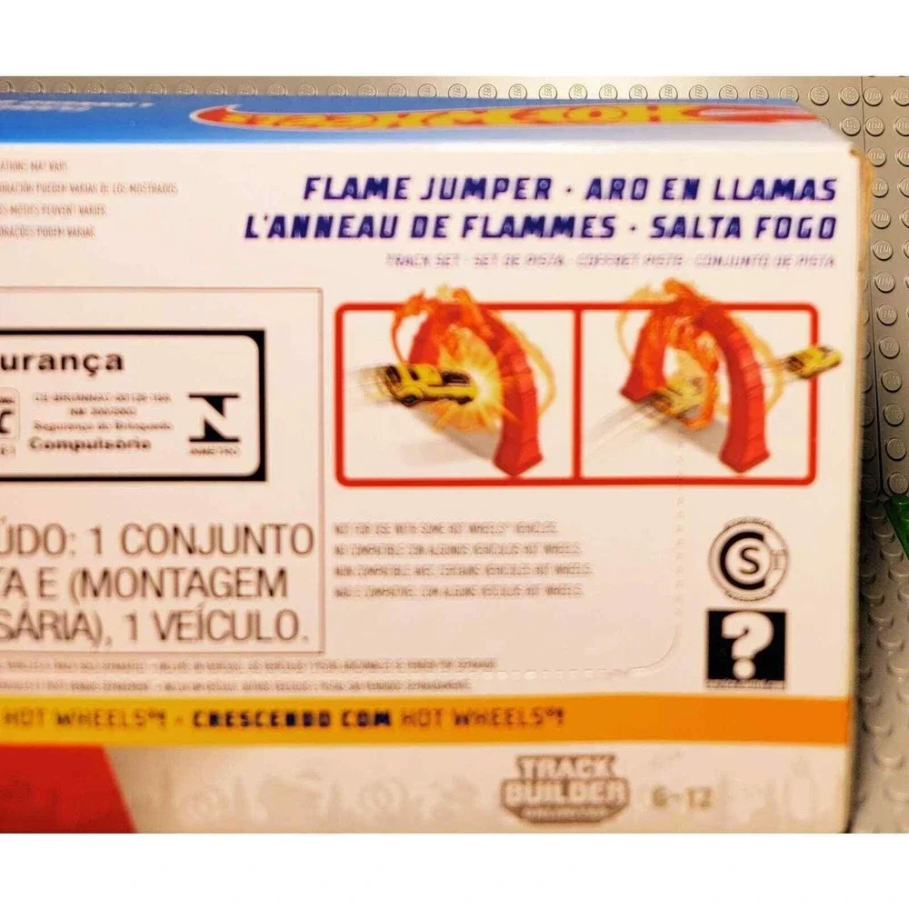 Hot Wheels Flame Jumper Playset Exclusive Limited Edition Car Diecast Collector